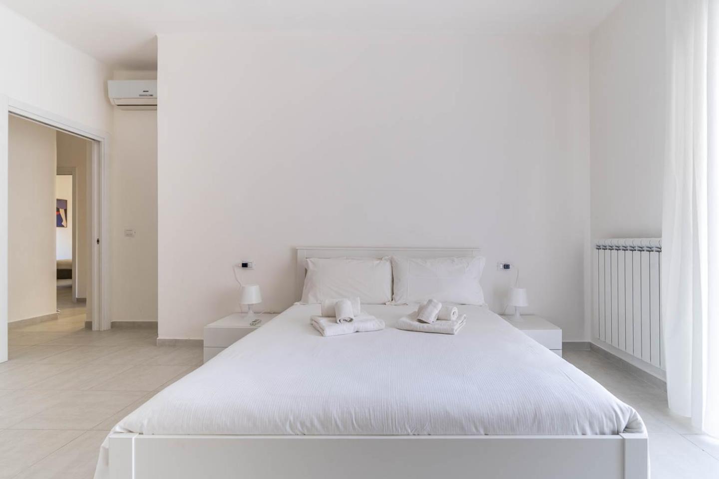 Dimora Manzoni - Bari Center Apartman Kültér fotó